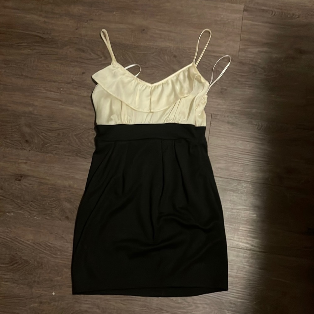 Forever 21 ruffle tank dress cream and black size small